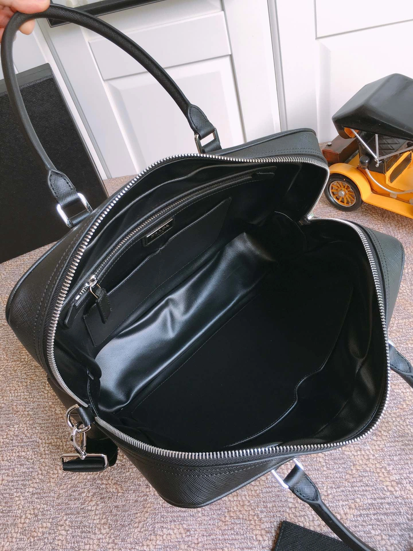 Pra*a briefcase 4099a-0251