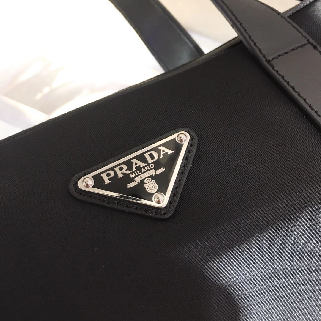 Pra*a briefcase 4099a-0286