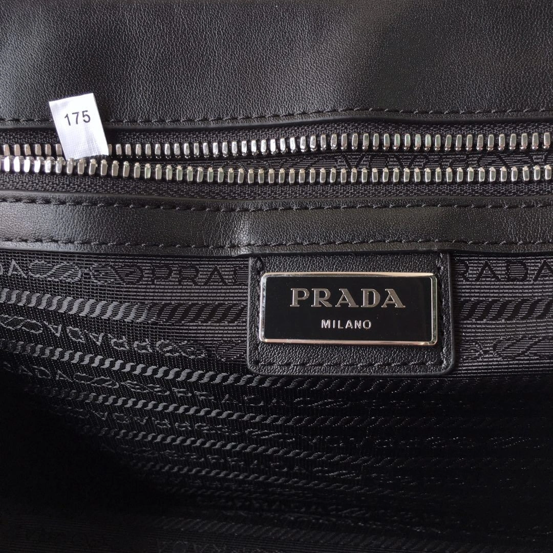 Pra*a clutch bags 4099a-0295
