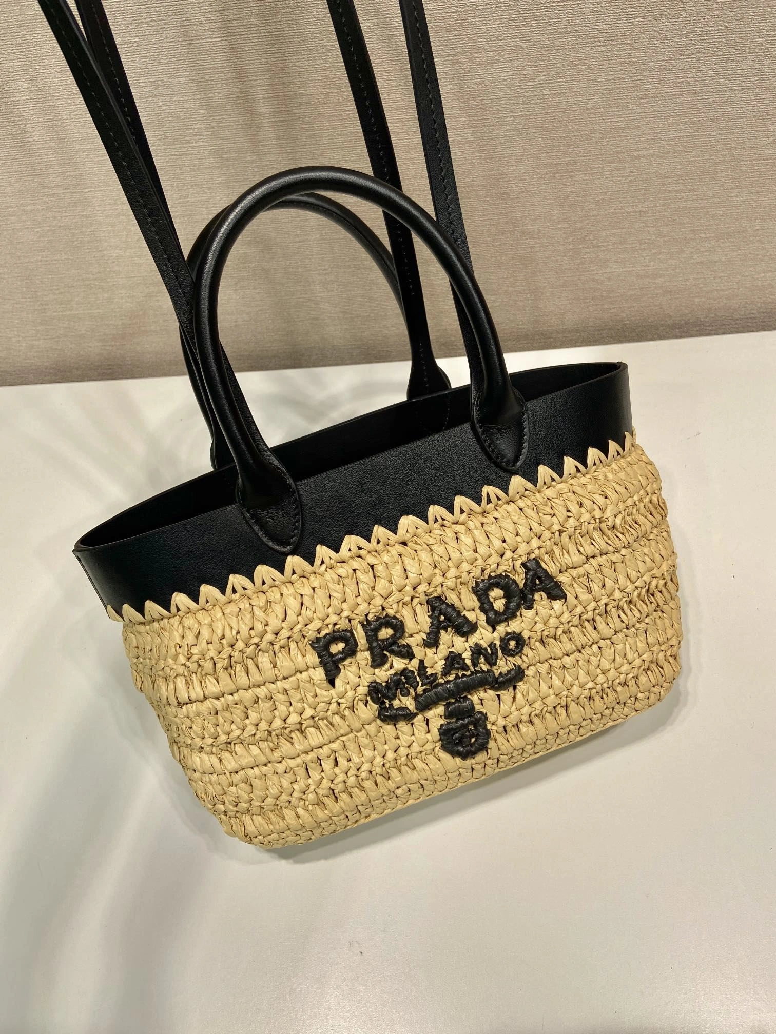 Pra*a shopping bags 4099a-0331