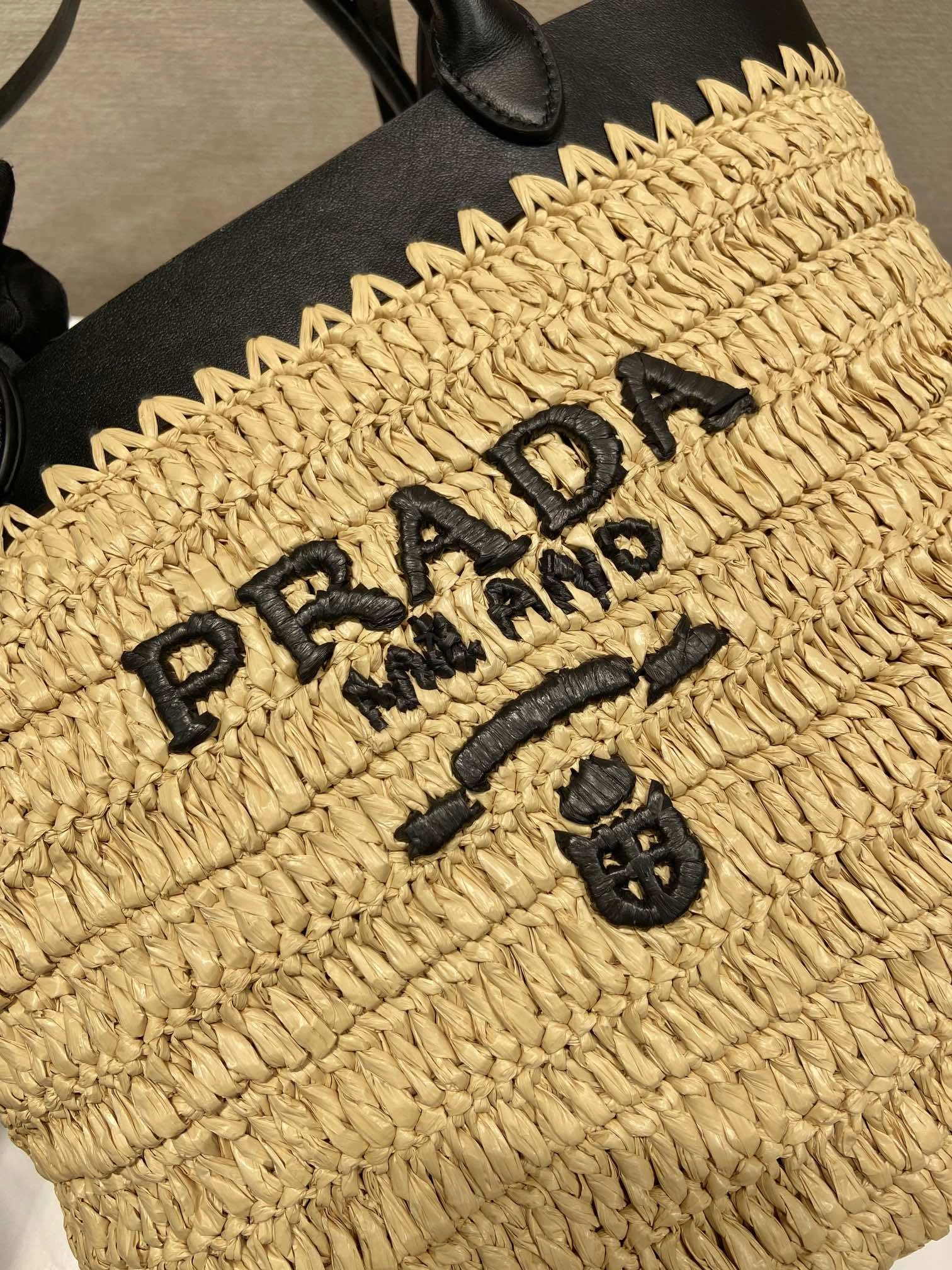 Pra*a shopping bags 4099a-0332