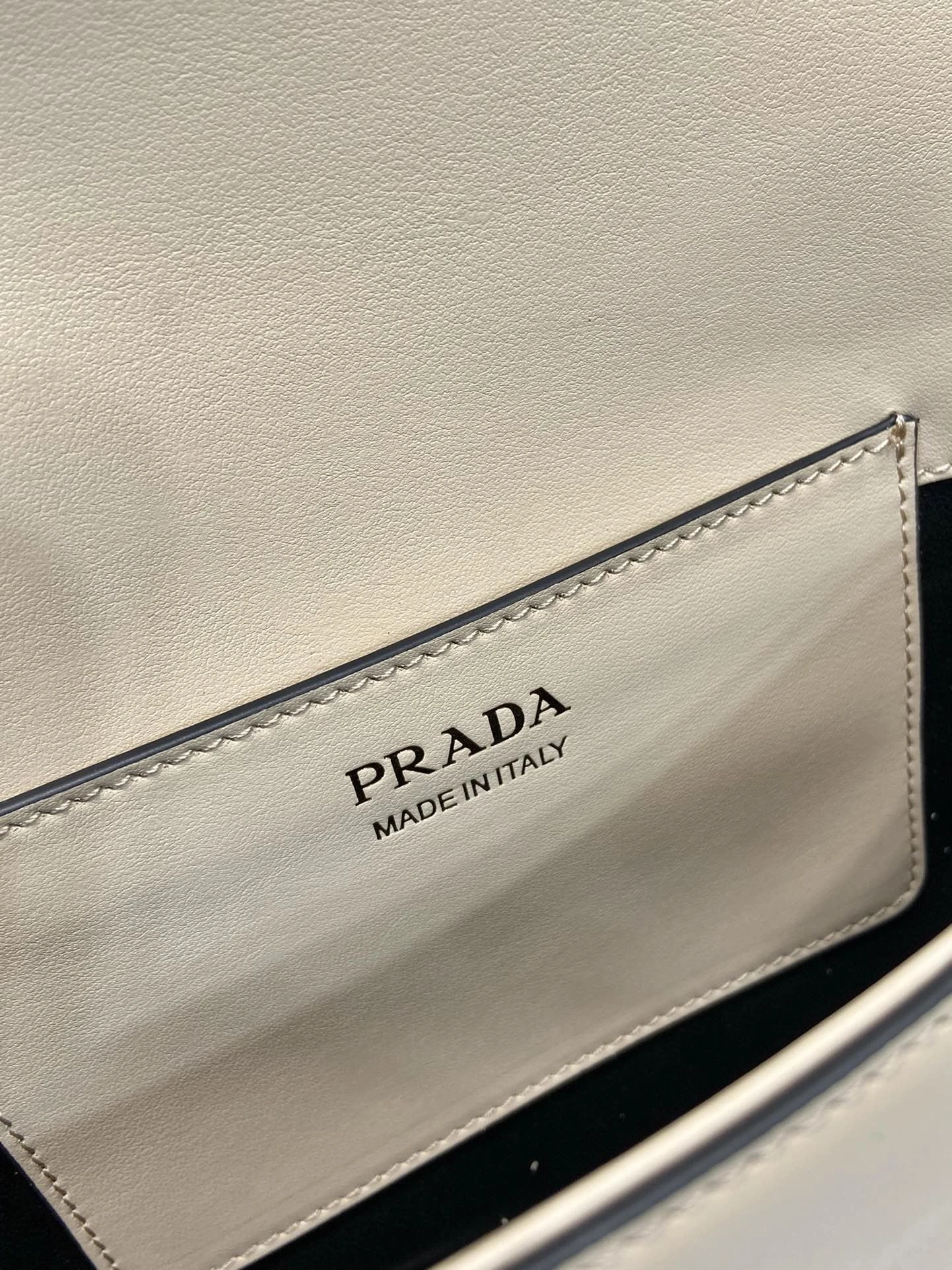 Pra*a top handle bags 4099a-0336