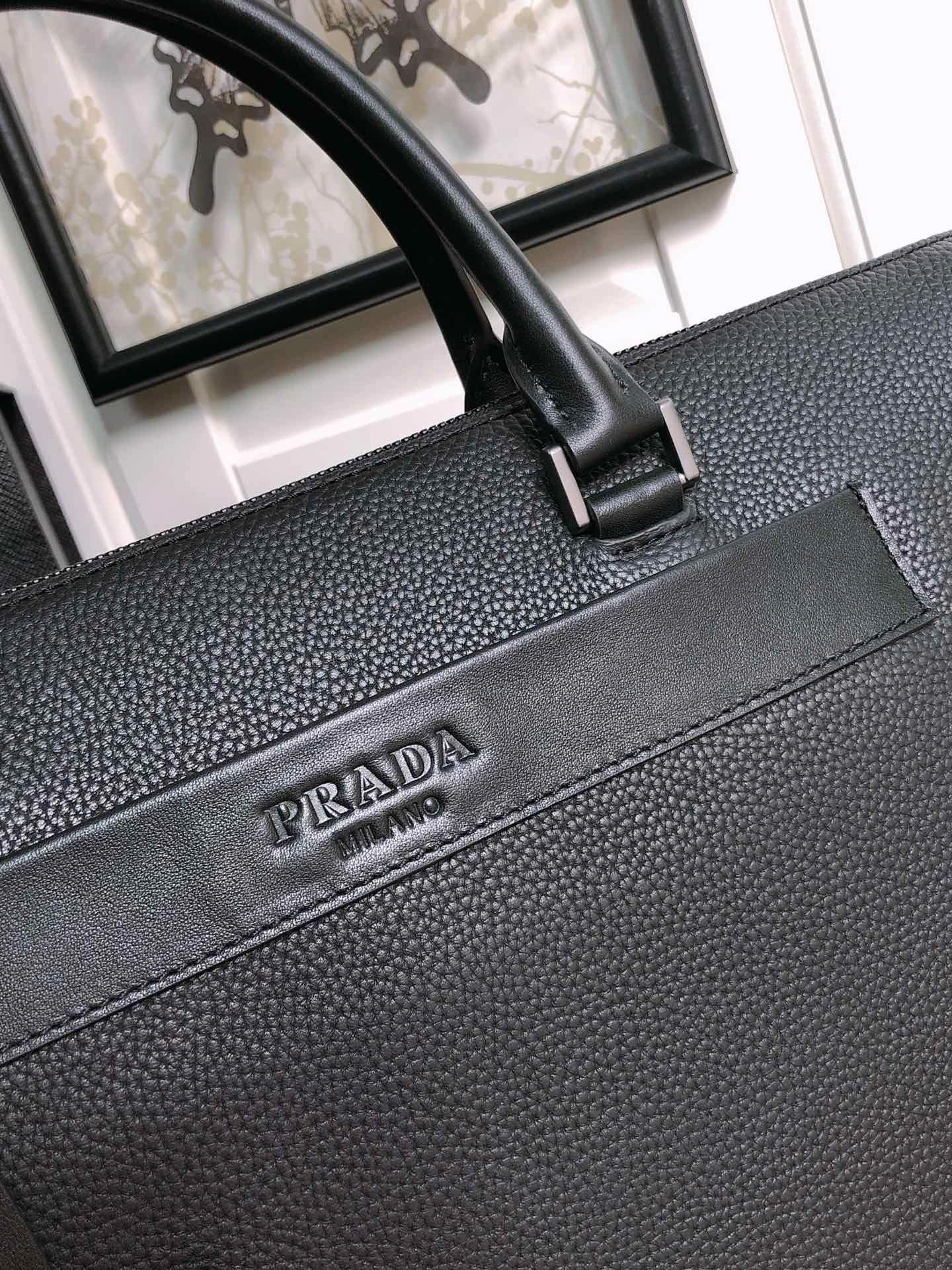 Pra*a briefcase 4099a-0385