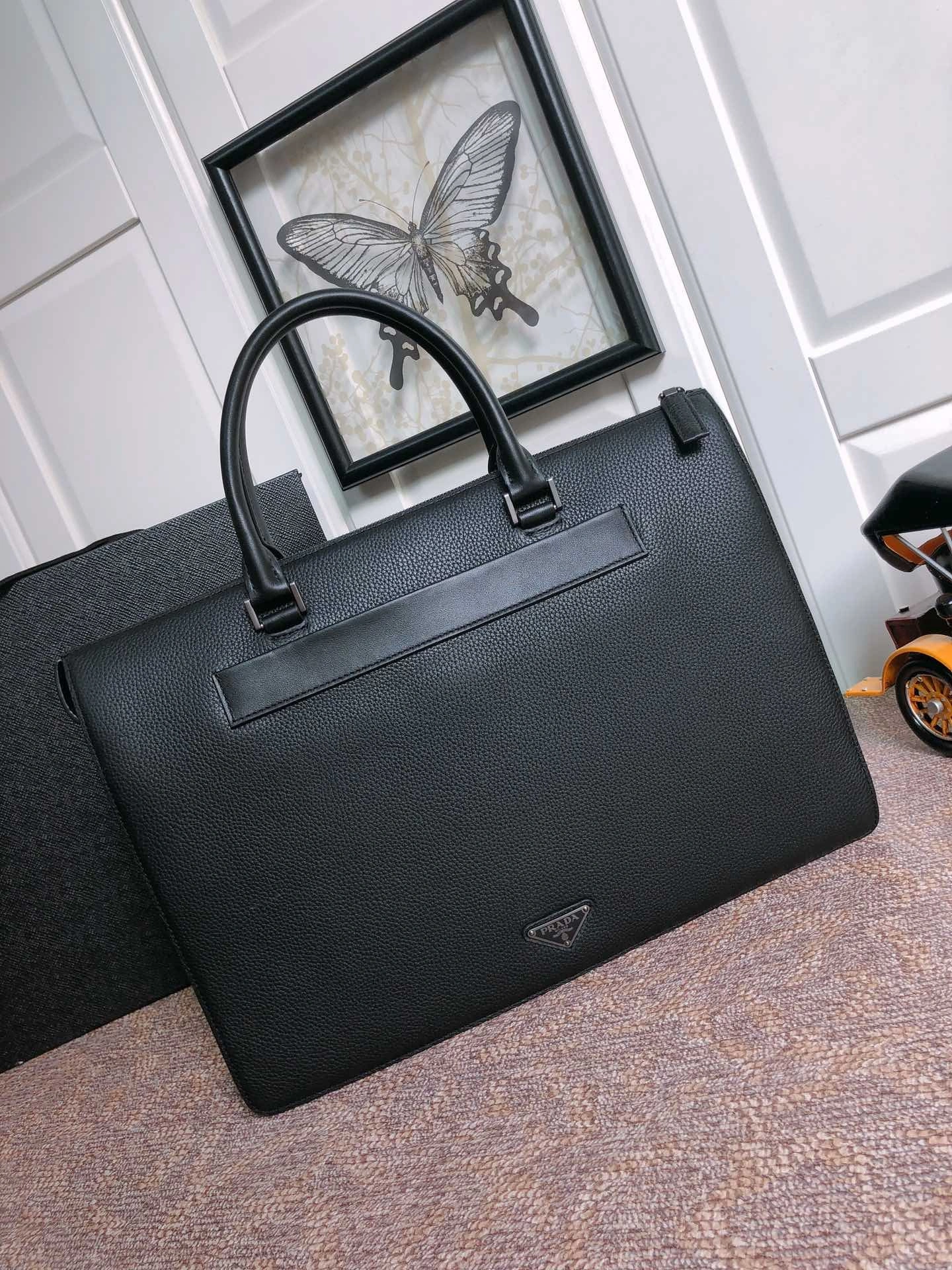Pra*a briefcase 4099a-0385