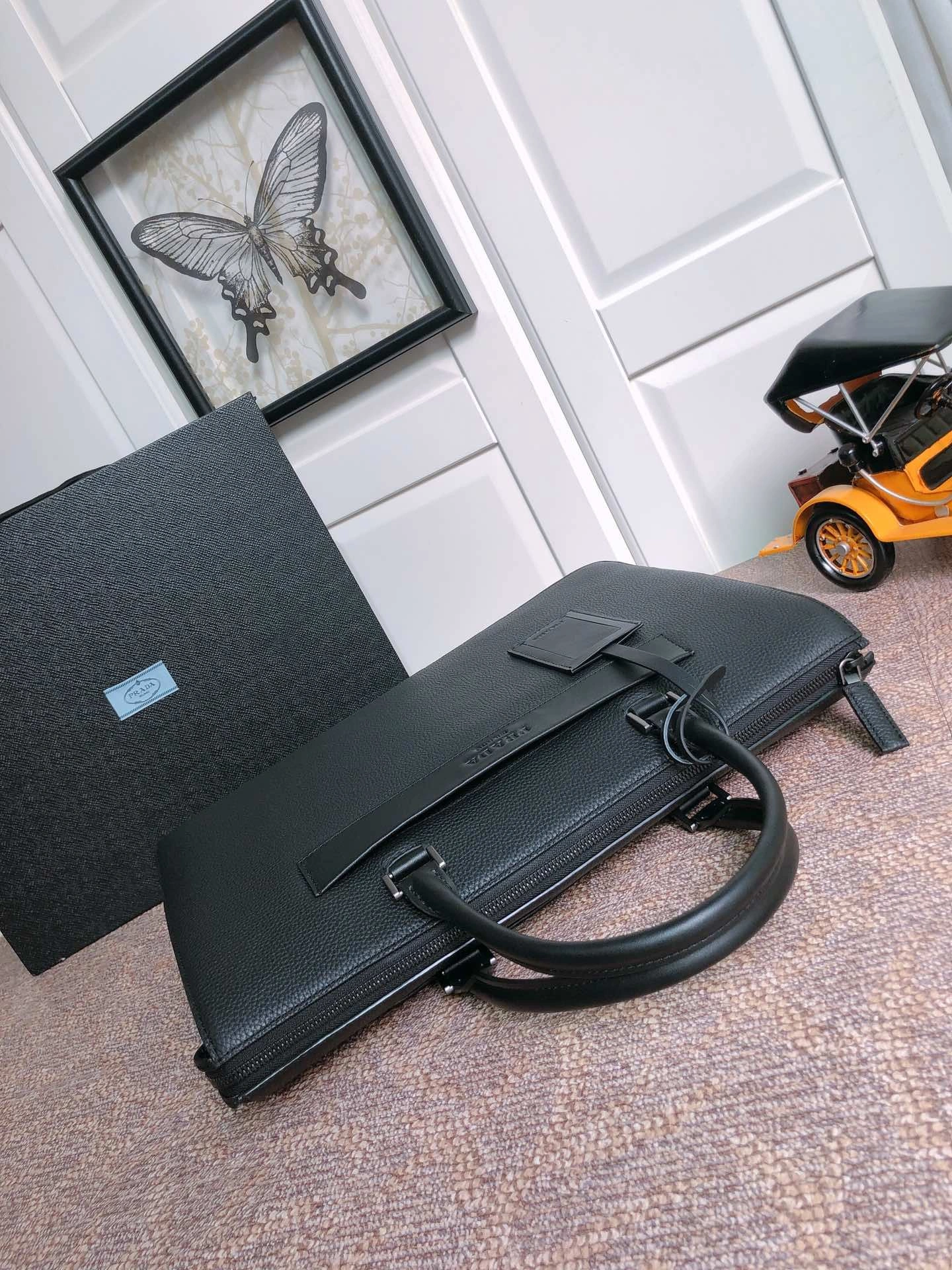 Pra*a briefcase 4099a-0385