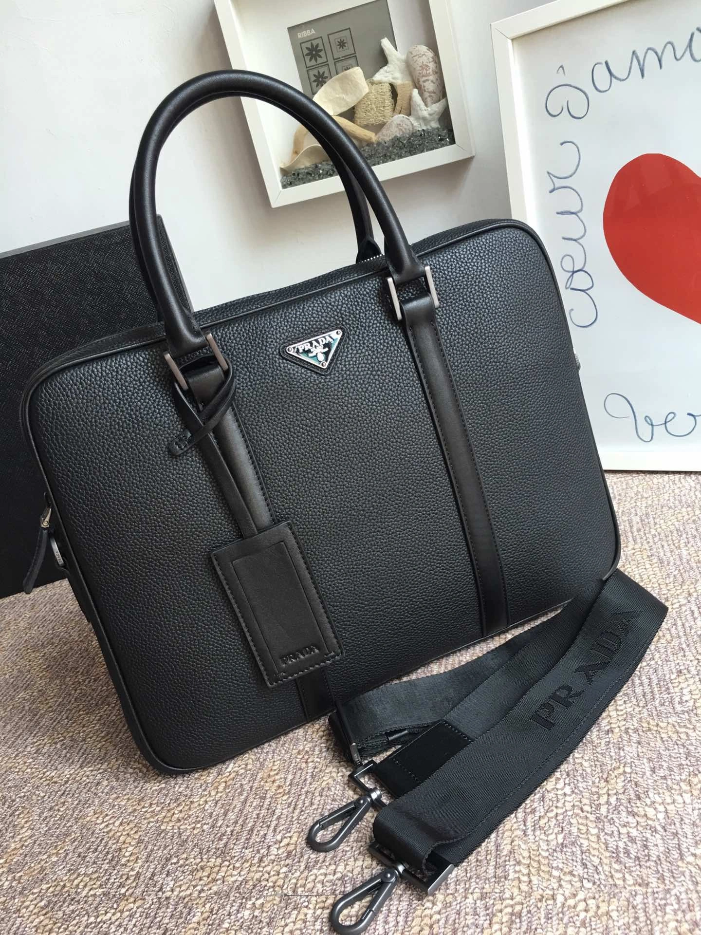 Pra*a briefcase 4099a-0386