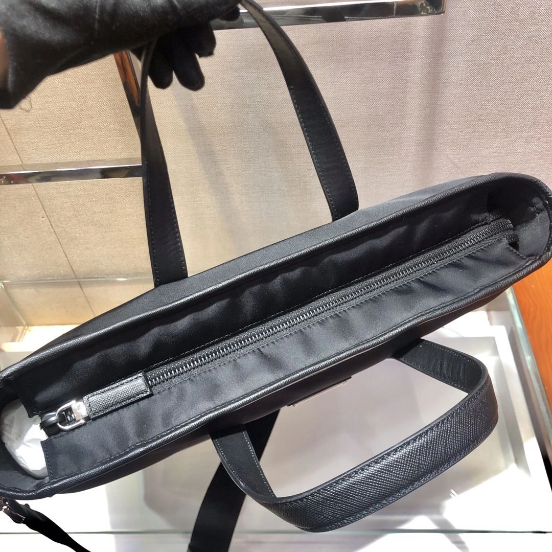 Pra*a briefcase 4099a-0417