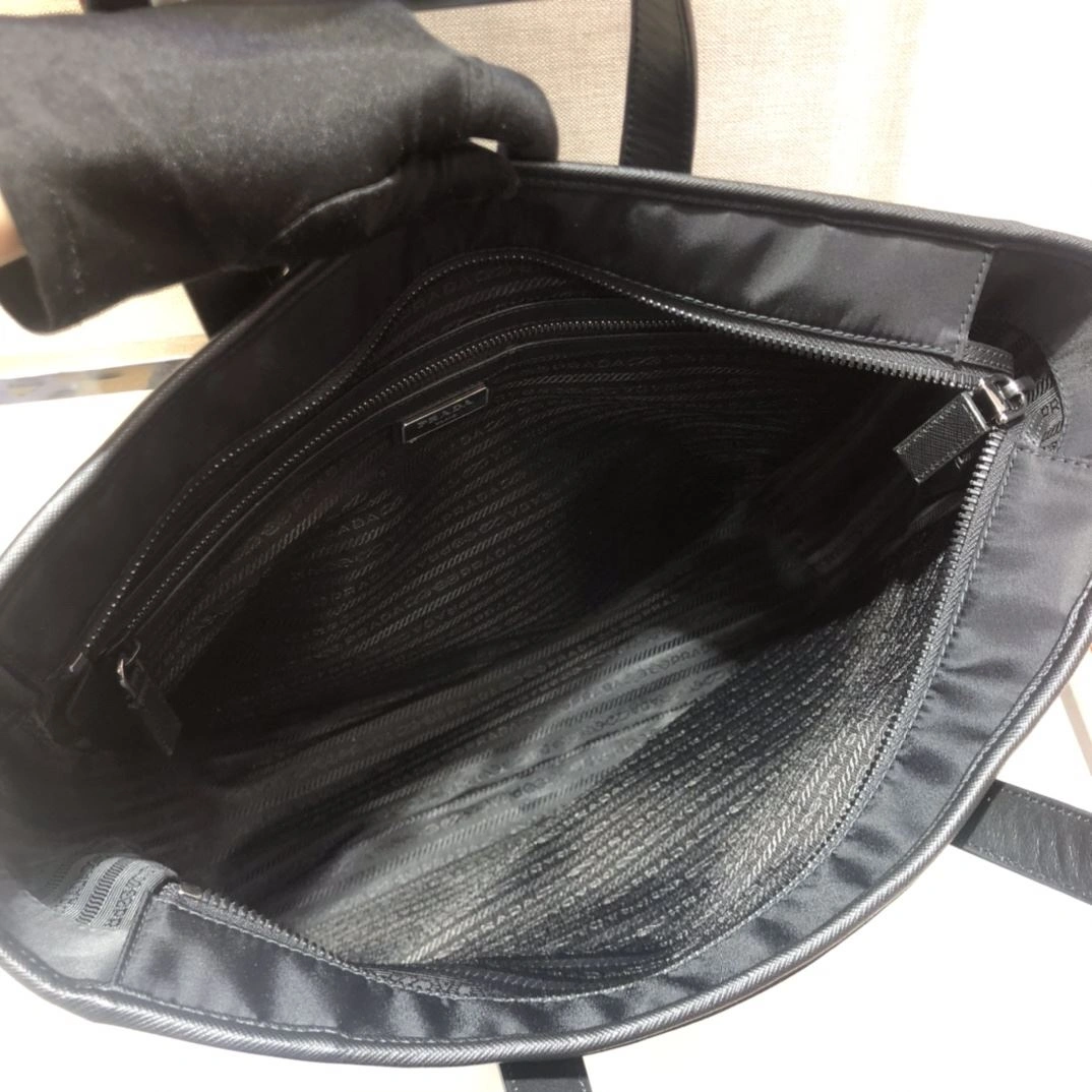 Pra*a briefcase 4099a-0417