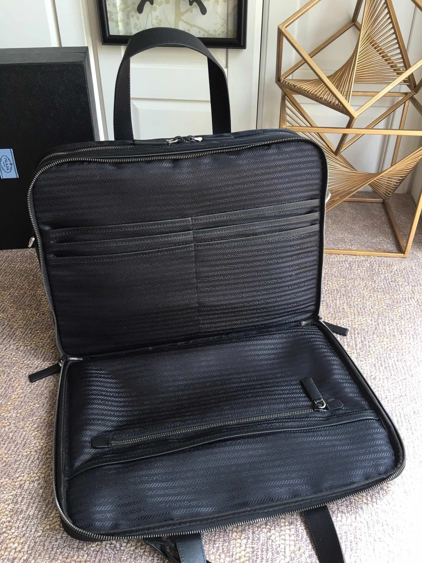 Pra*a briefcase 4099a-0418