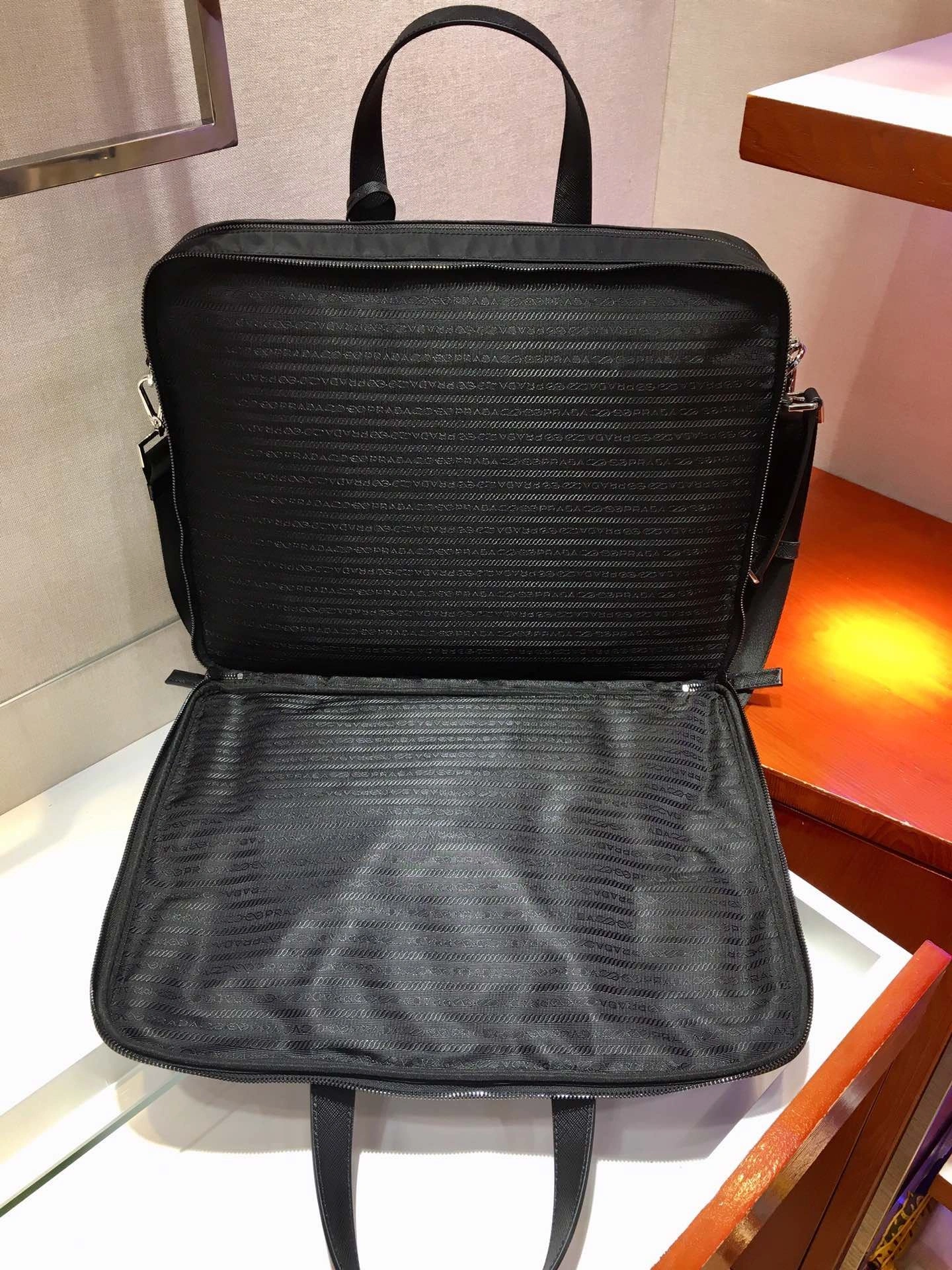 Pra*a briefcase 4099a-0419