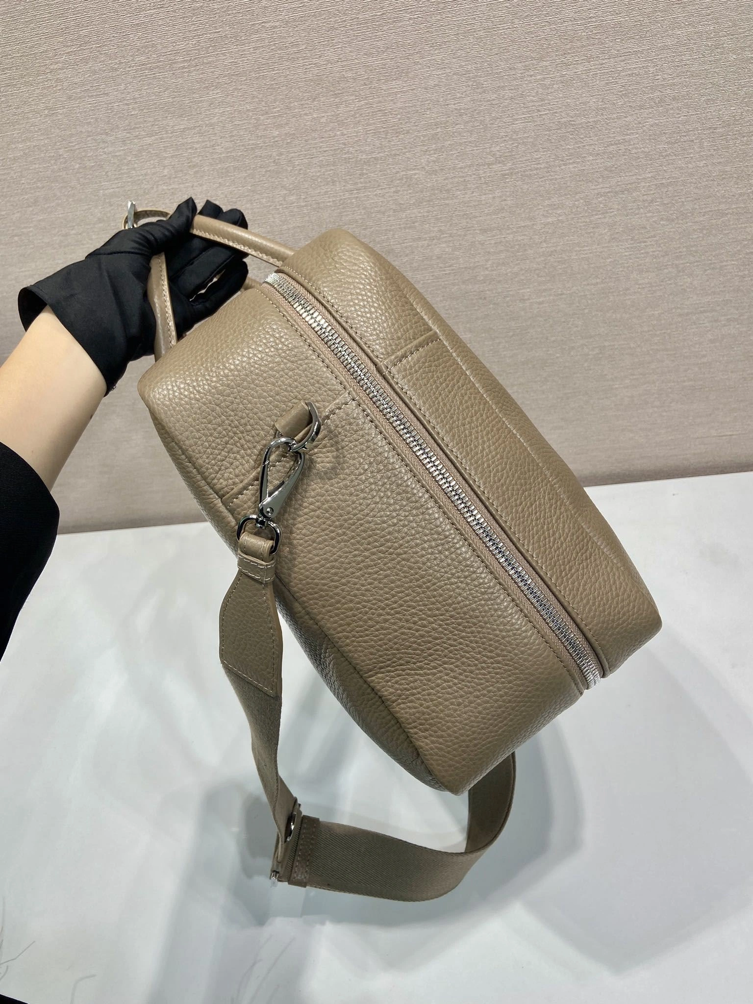 Pra*a briefcase 4099a-0434