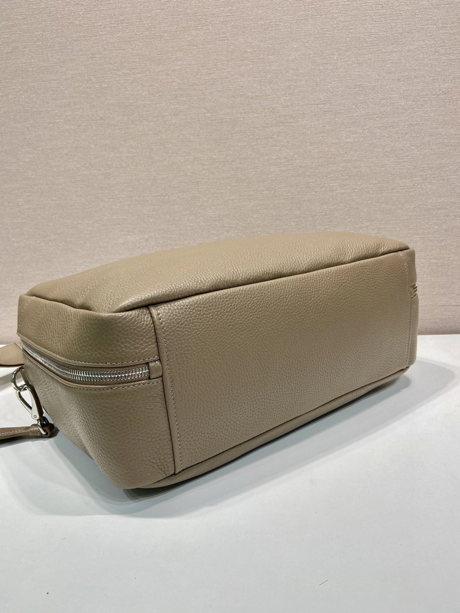Pra*a briefcase 4099a-0434