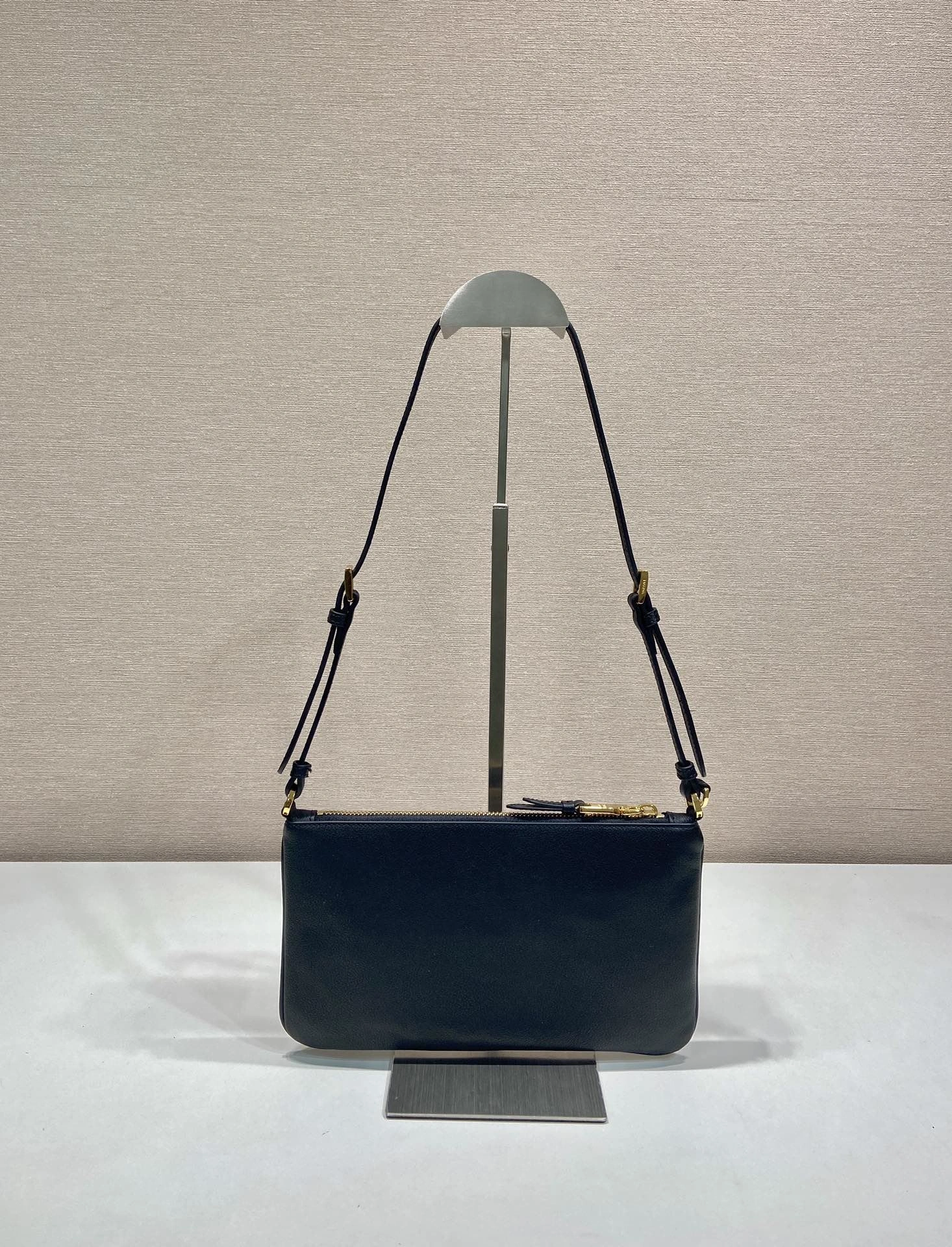 Pra*a top handle bags 4099a-0451