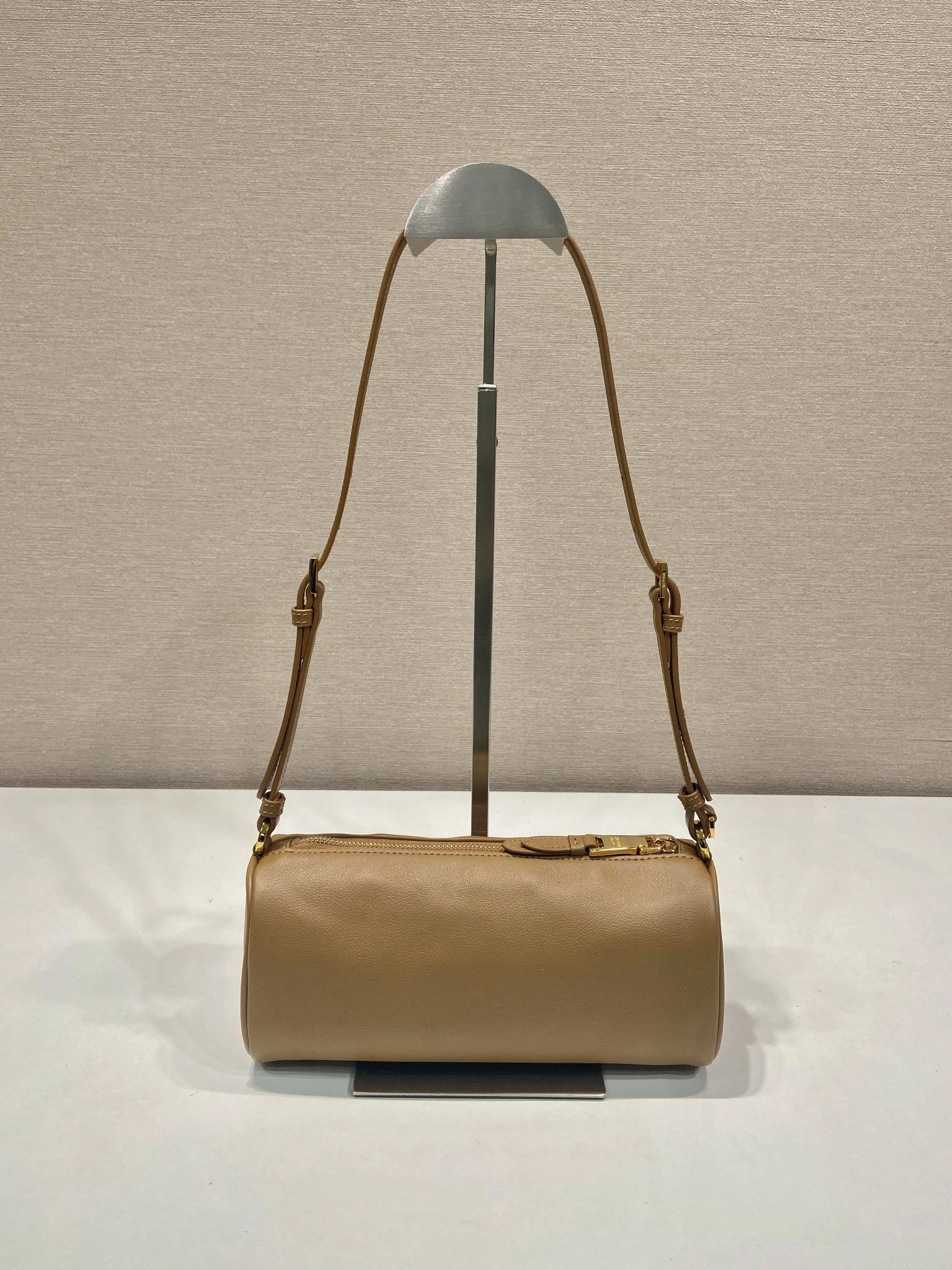 Pra*a round bags 4099a-0452