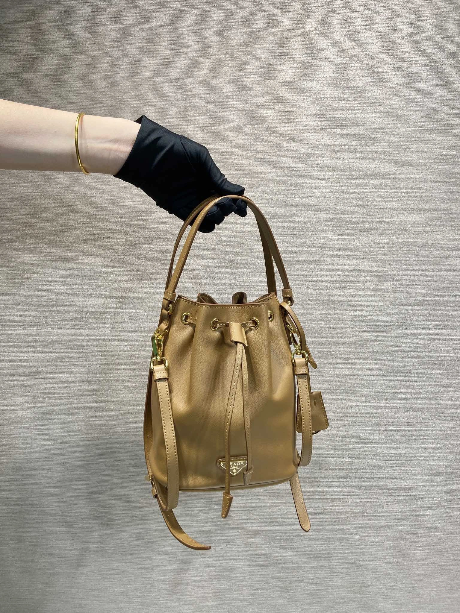 Pra*a bucket bags 4099a-0458