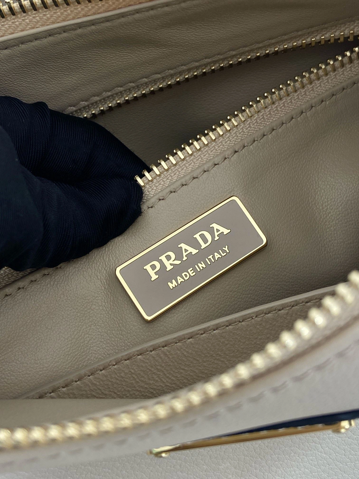 Pra*a top handle bags 4099a-0460