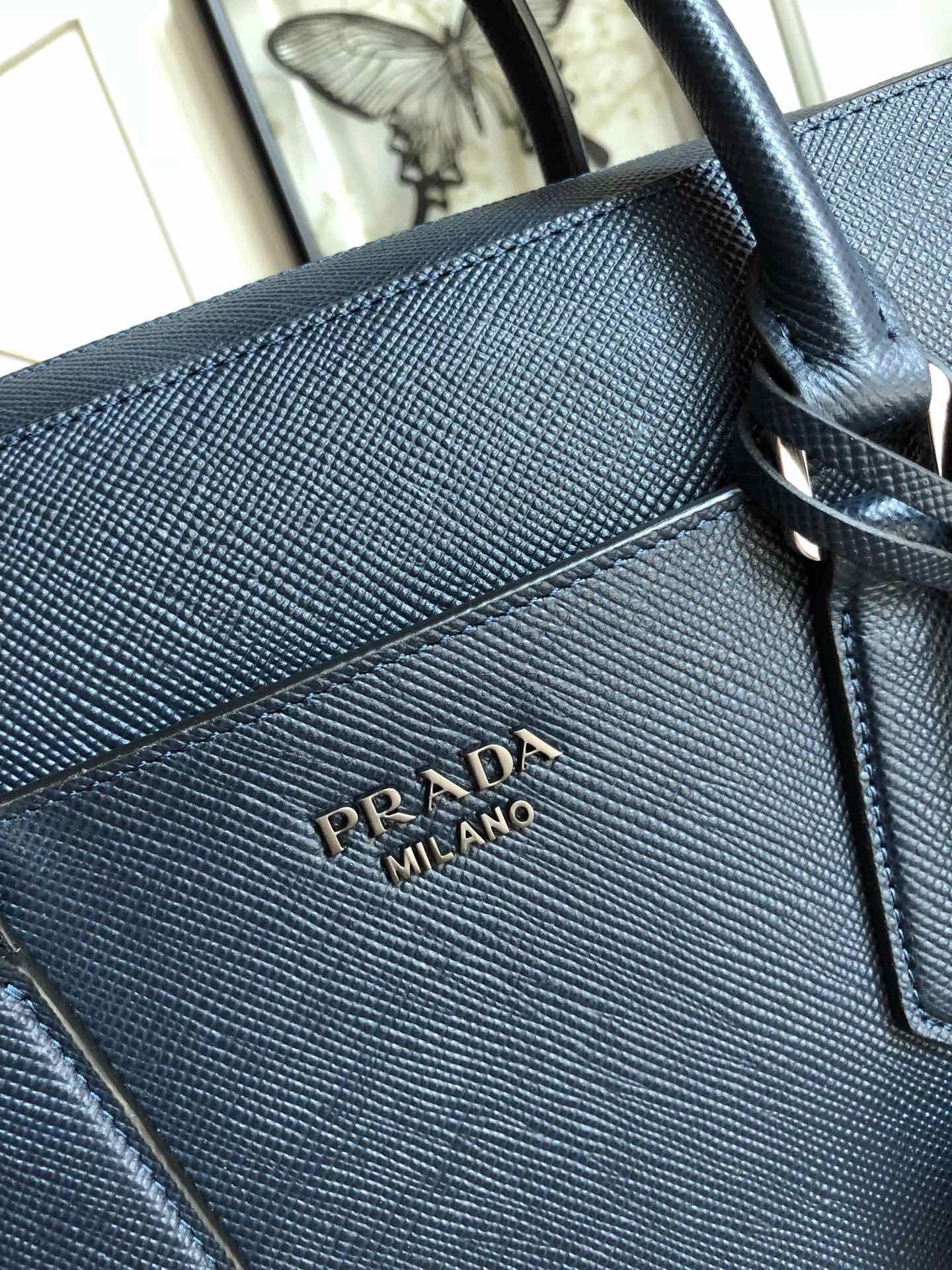 Pra*a briefcase 4099a-0514