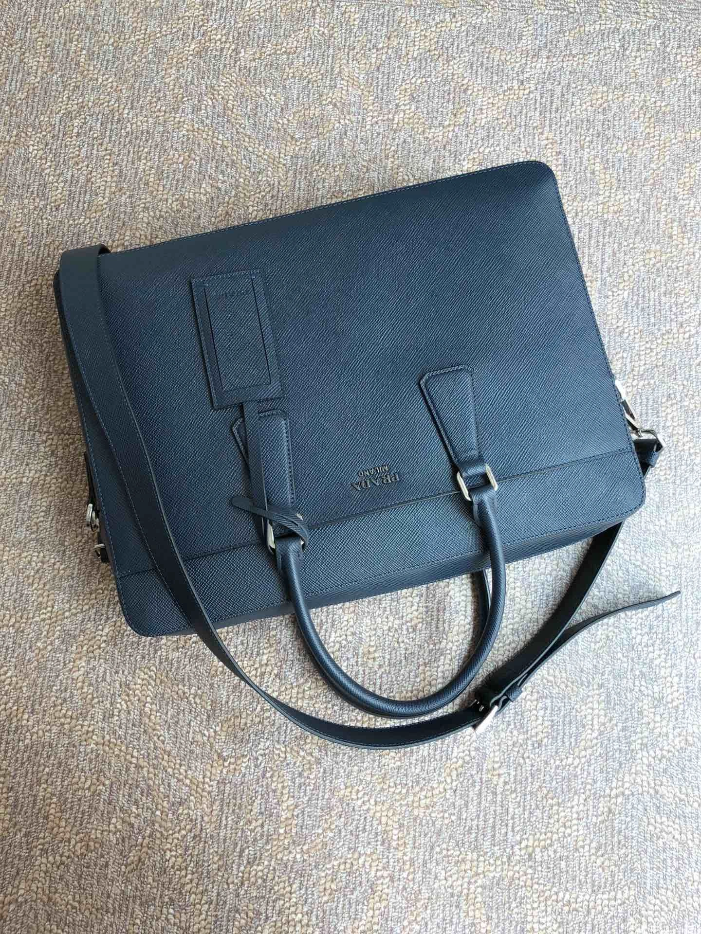 Pra*a briefcase 4099a-0514