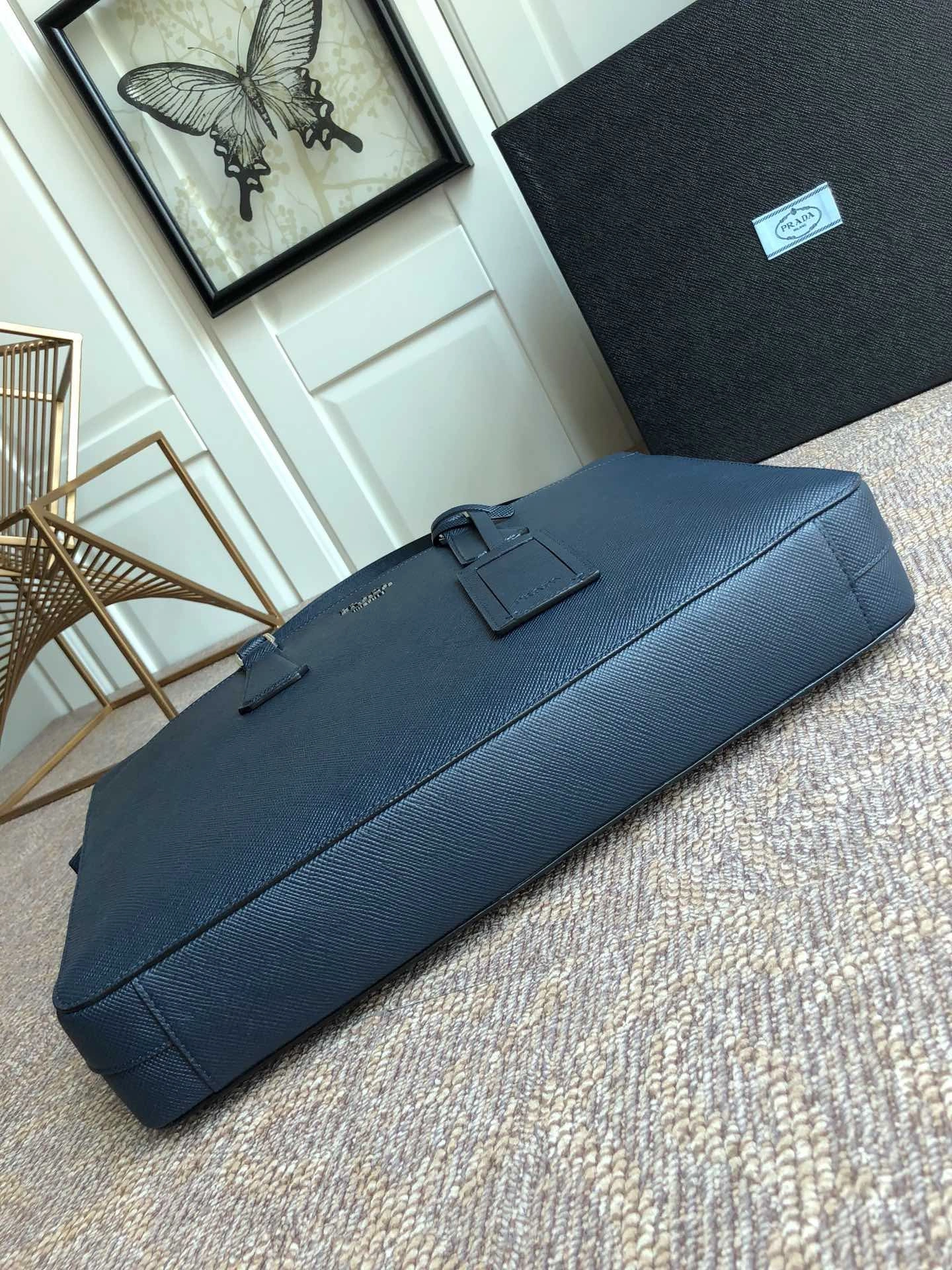 Pra*a briefcase 4099a-0514