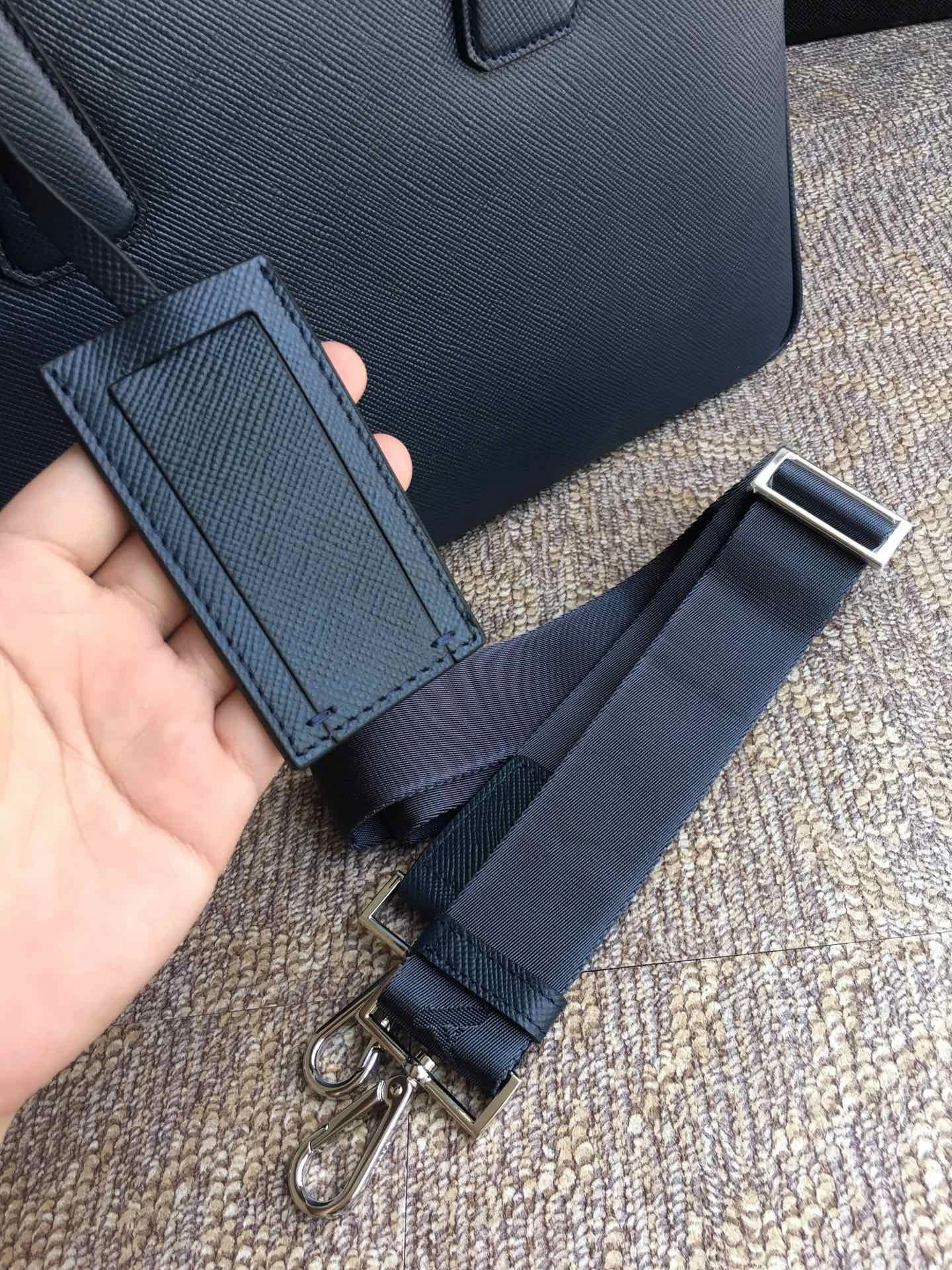 Pra*a briefcase 4099a-0516