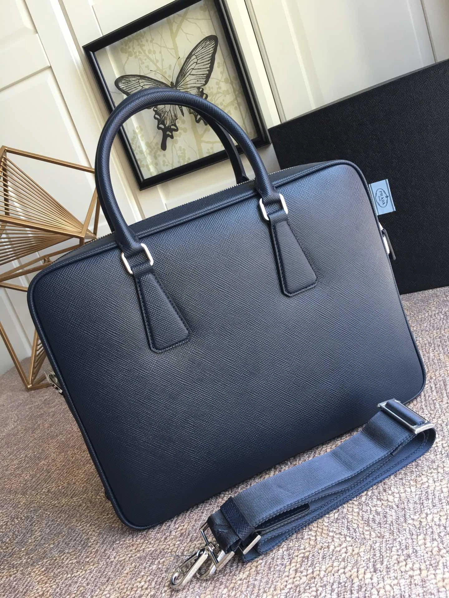 Pra*a briefcase 4099a-0516