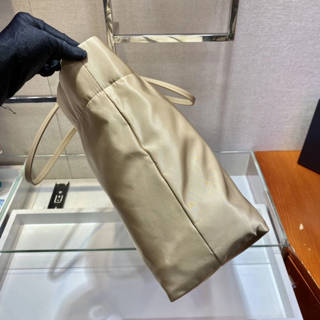 Pra*a shopping bags 4099a-0527