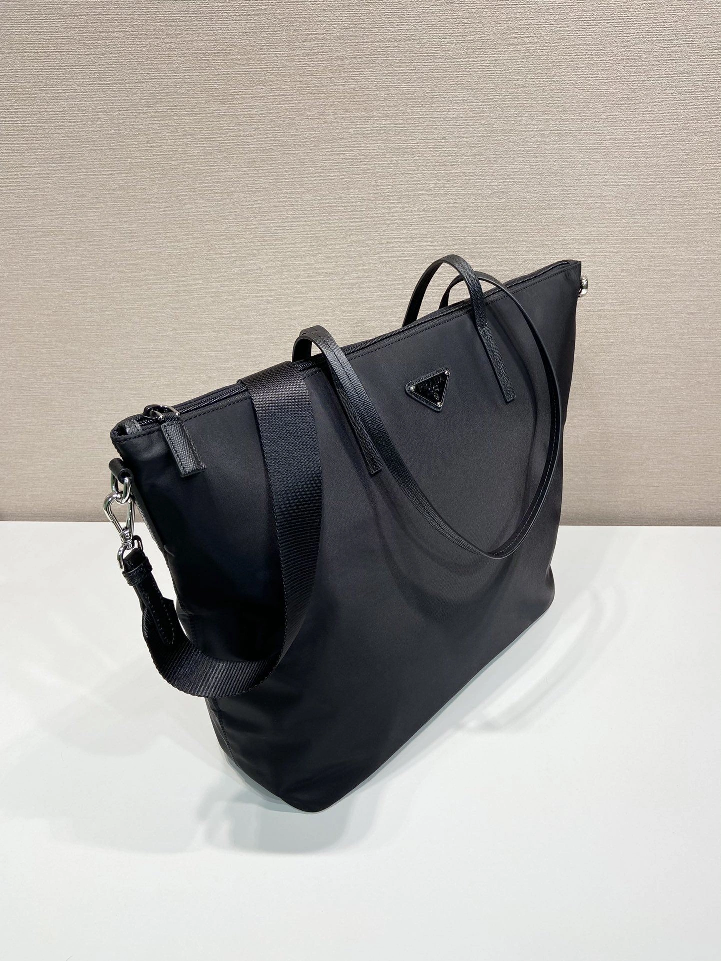 Pra*a shopping bags 4099a-0529