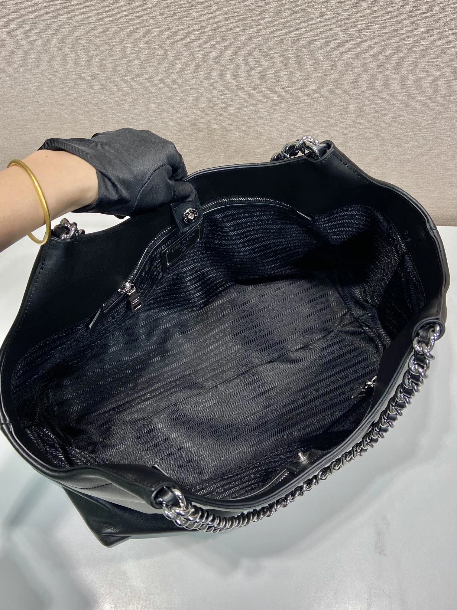Pra*a shopping bags 4099a-0548