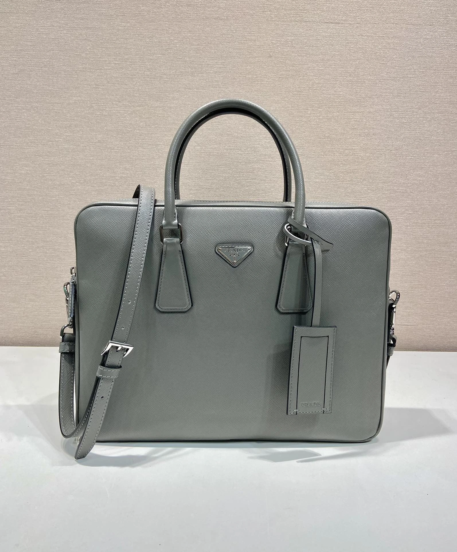 Pra*a briefcase 4099a-0589