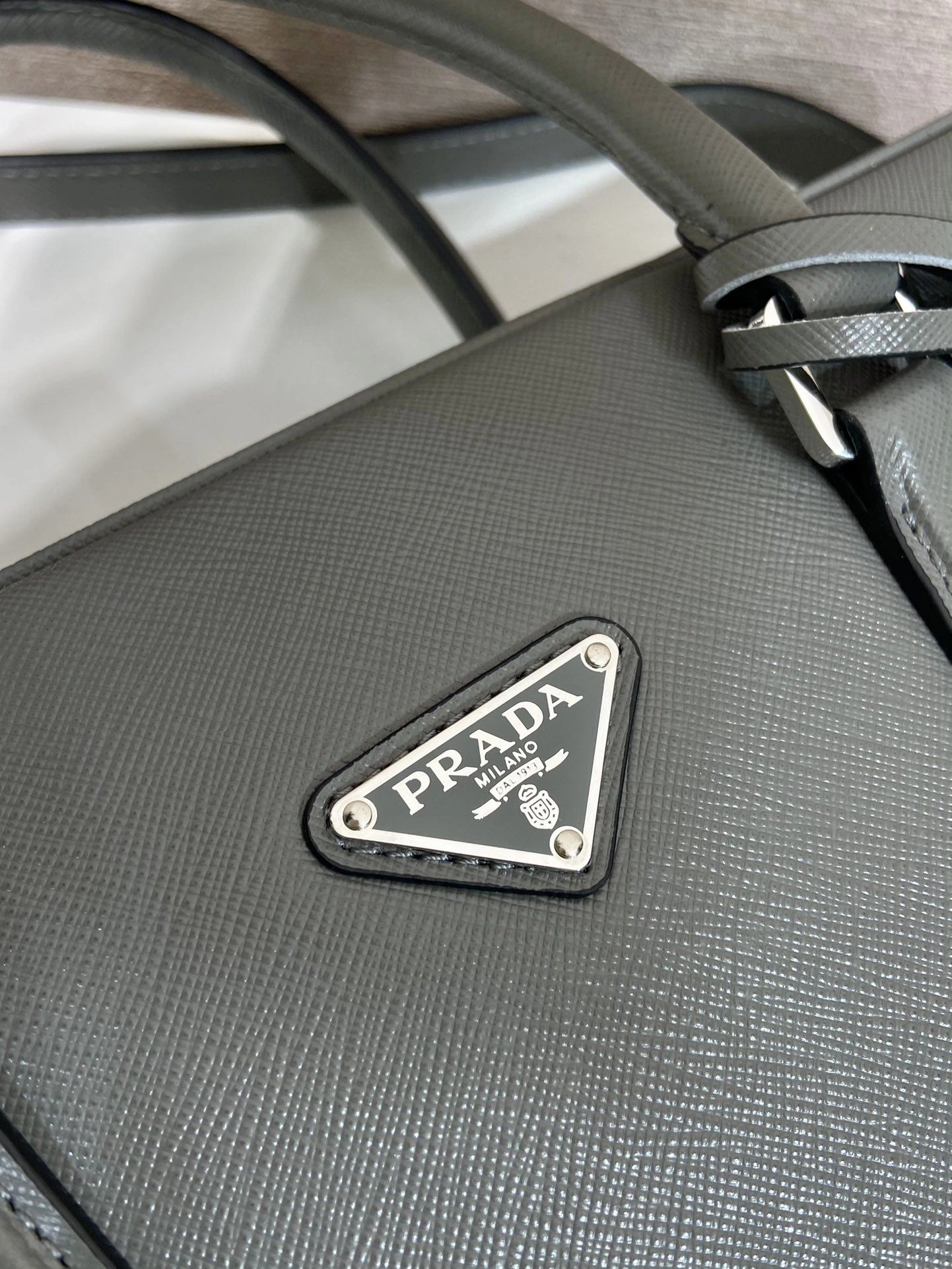 Pra*a briefcase 4099a-0589