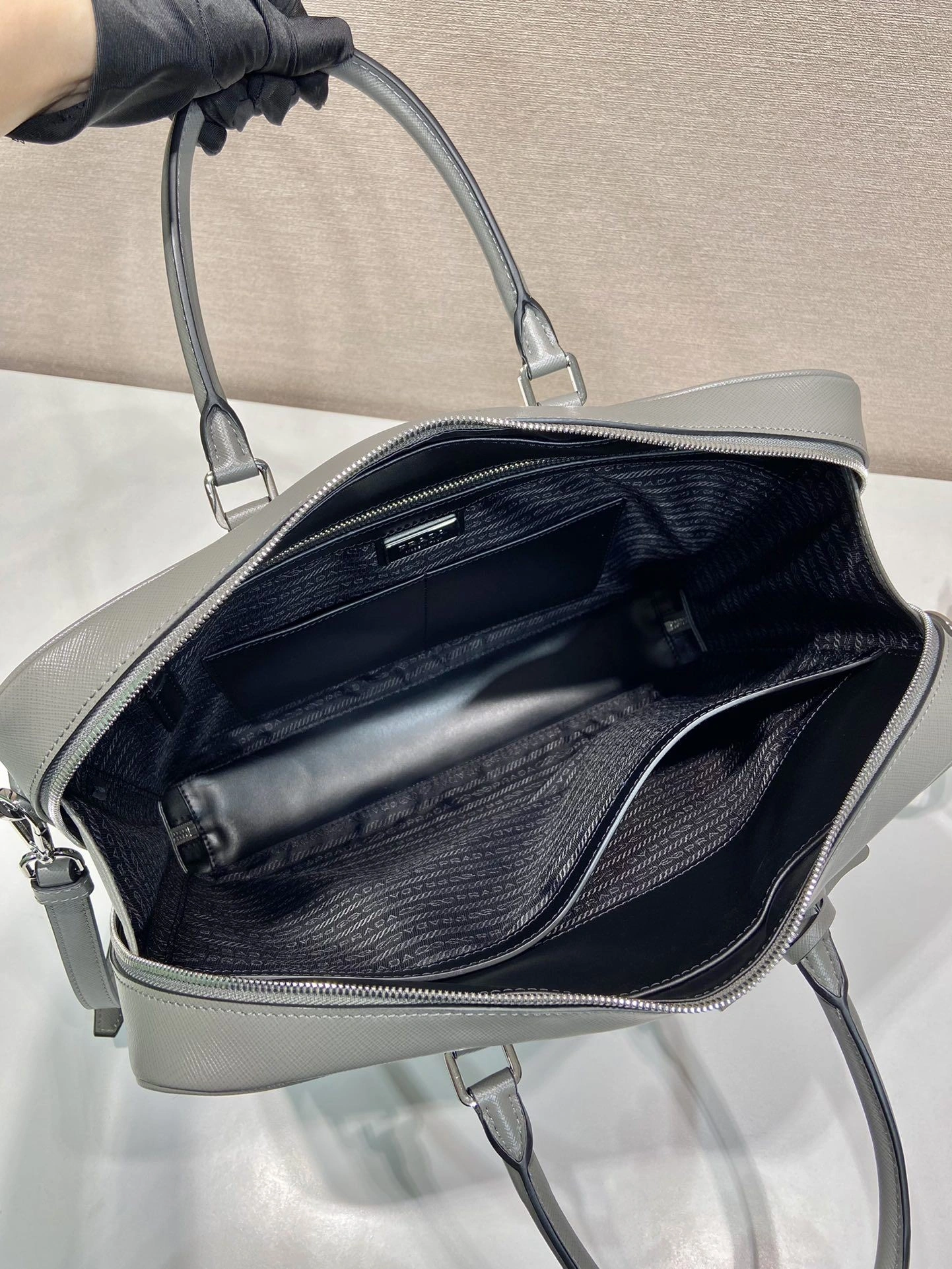 Pra*a briefcase 4099a-0592