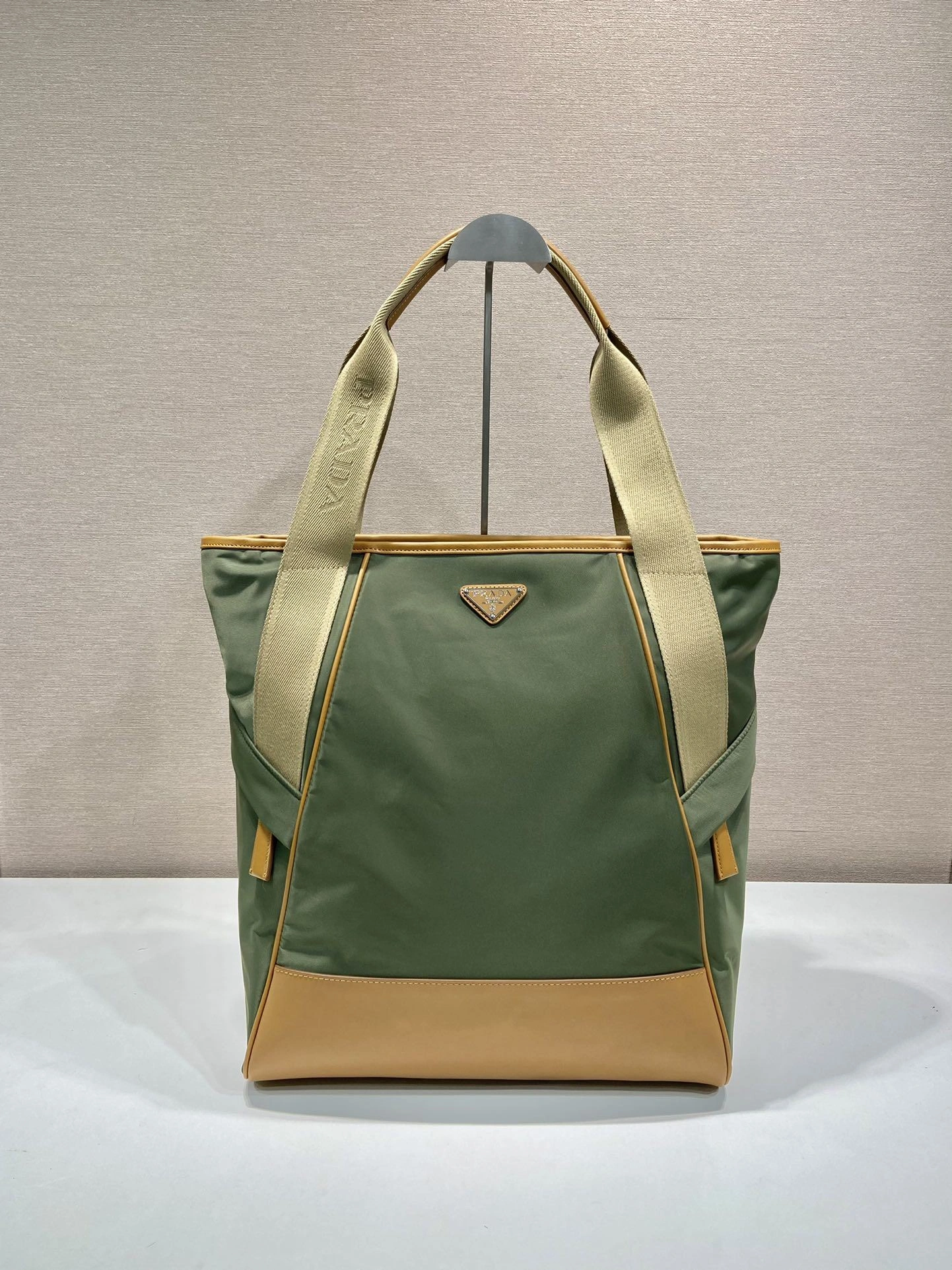Pra*a shopping bags 4099a-0623