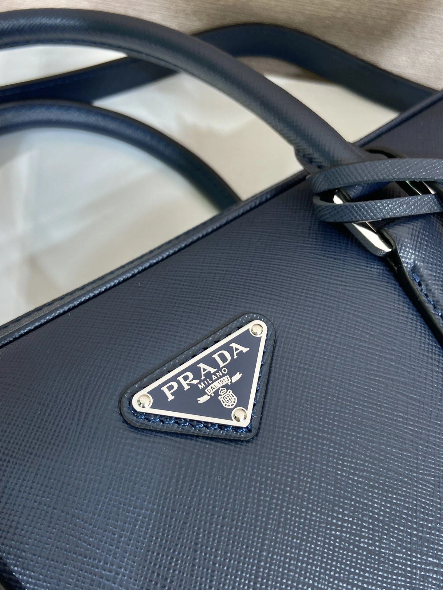 Pra*a briefcase 4099a-0636
