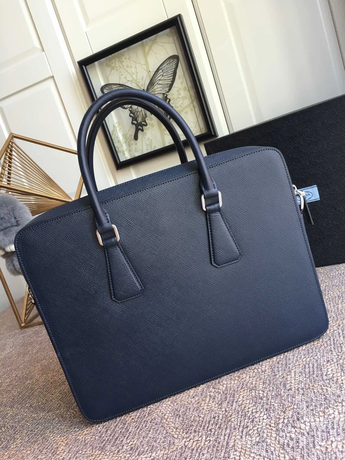 Pra*a briefcase 4099a-0637