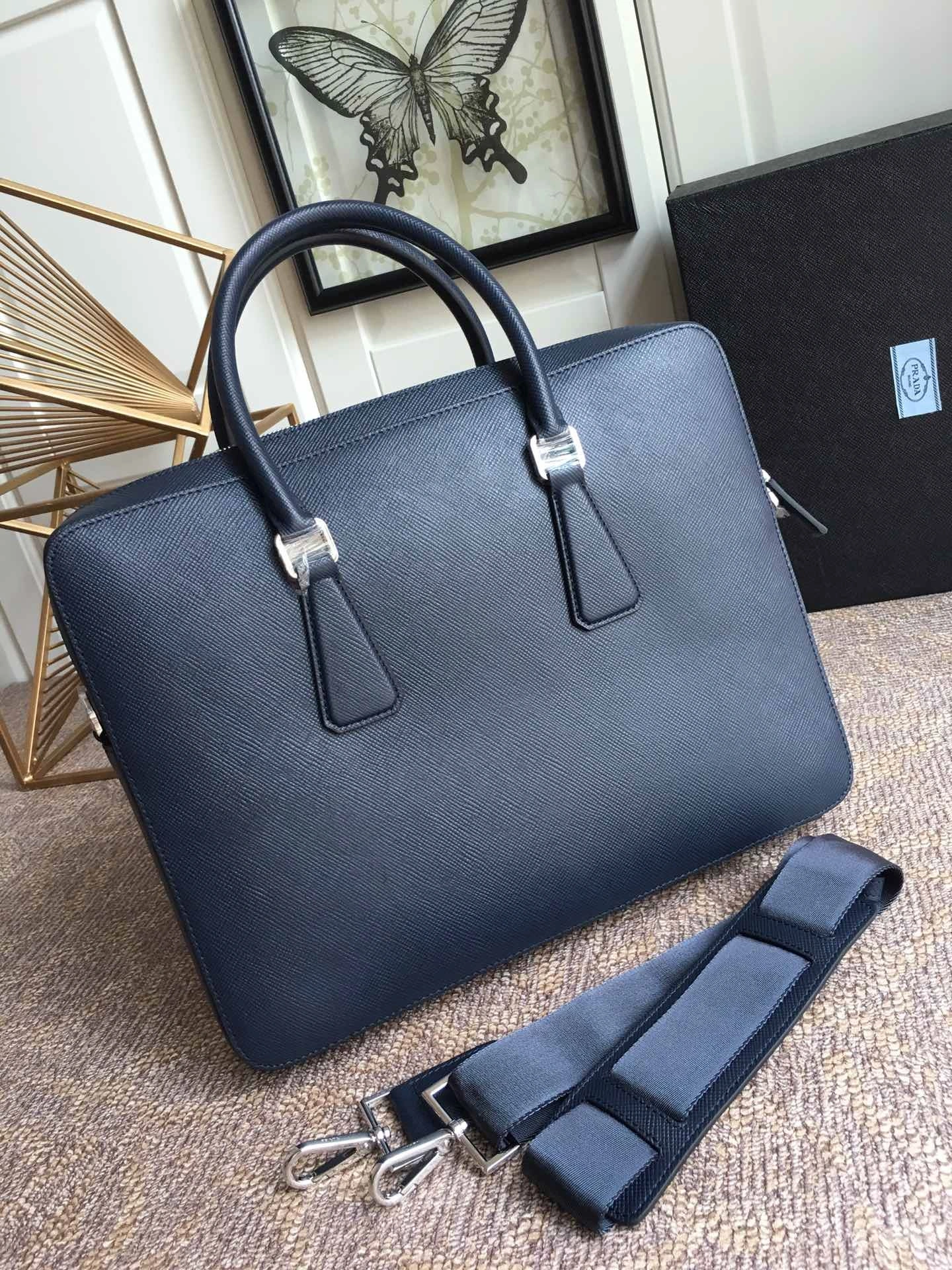 Pra*a briefcase 4099a-0638