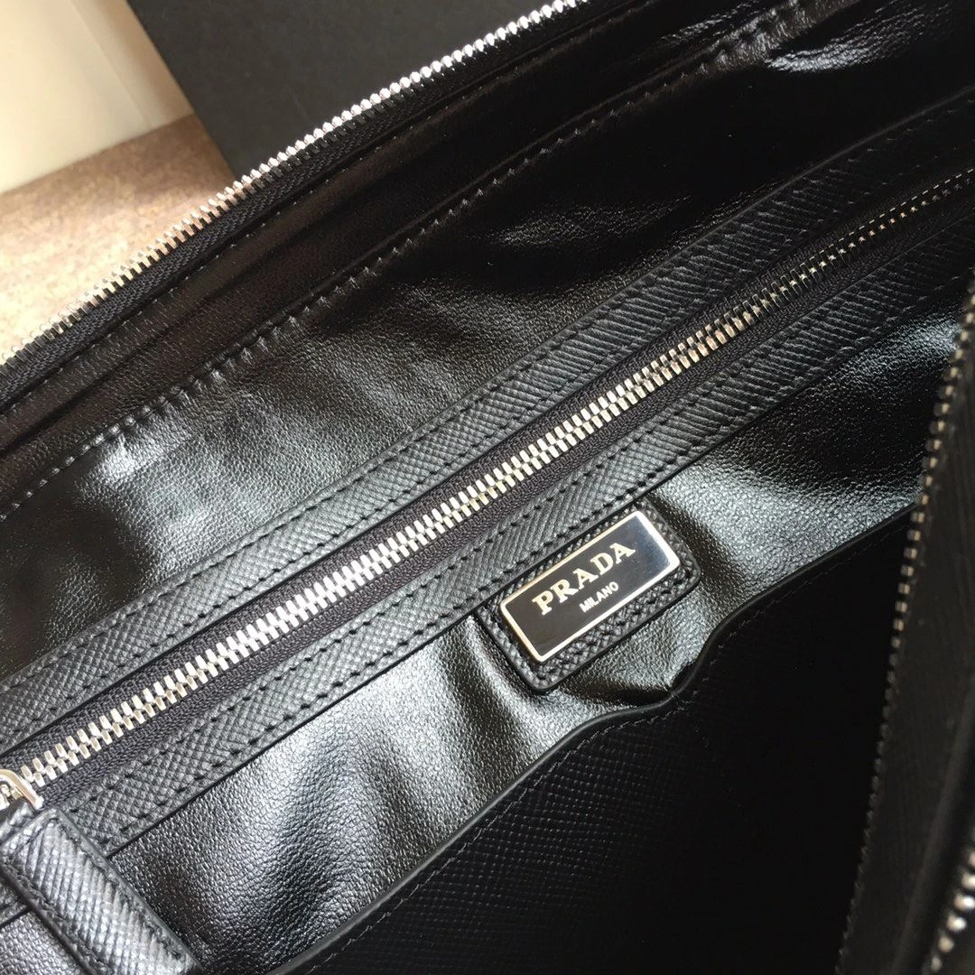 Pra*a briefcase 4099a-0639