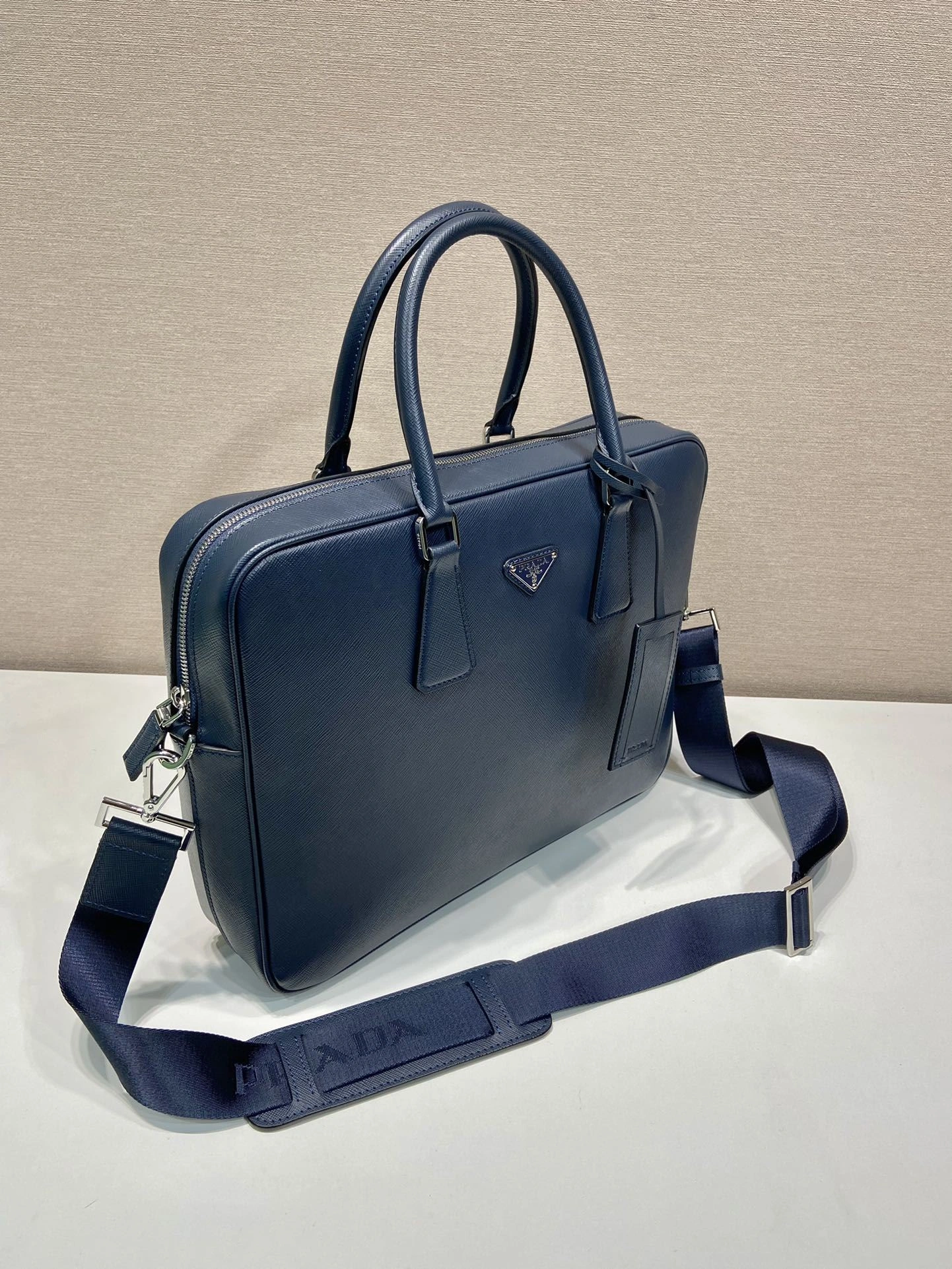 Pra*a briefcase 4099a-0642