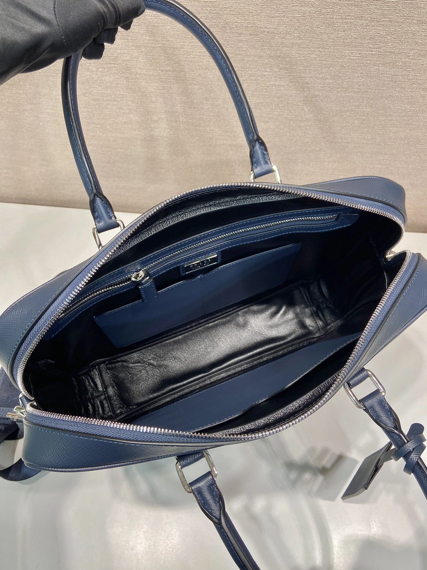 Pra*a briefcase 4099a-0642
