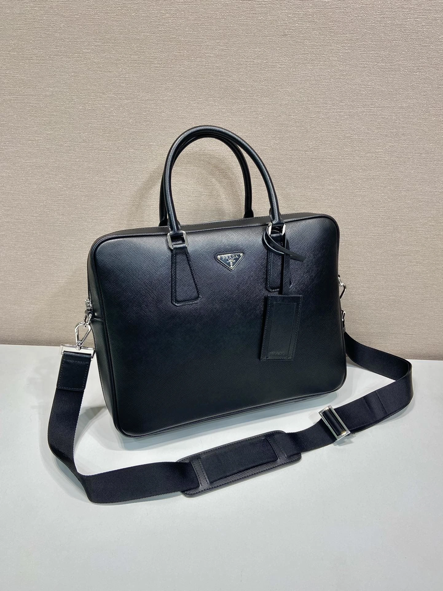 Pra*a briefcase 4099a-0643