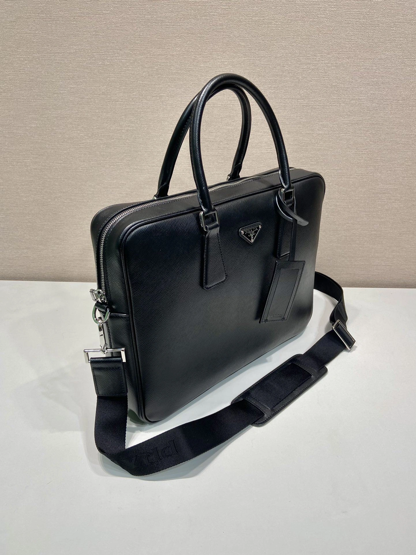 Pra*a briefcase 4099a-0643