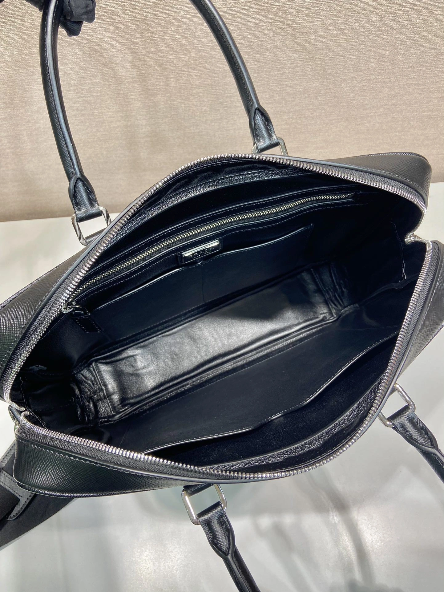 Pra*a briefcase 4099a-0643