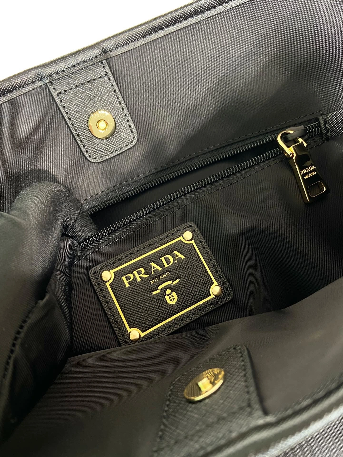 Pra*a shopping bags 4099a-0657