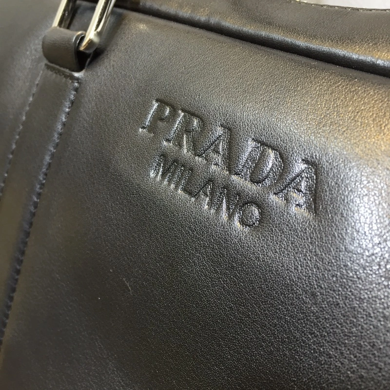 Pra*a briefcase 4099f-0127