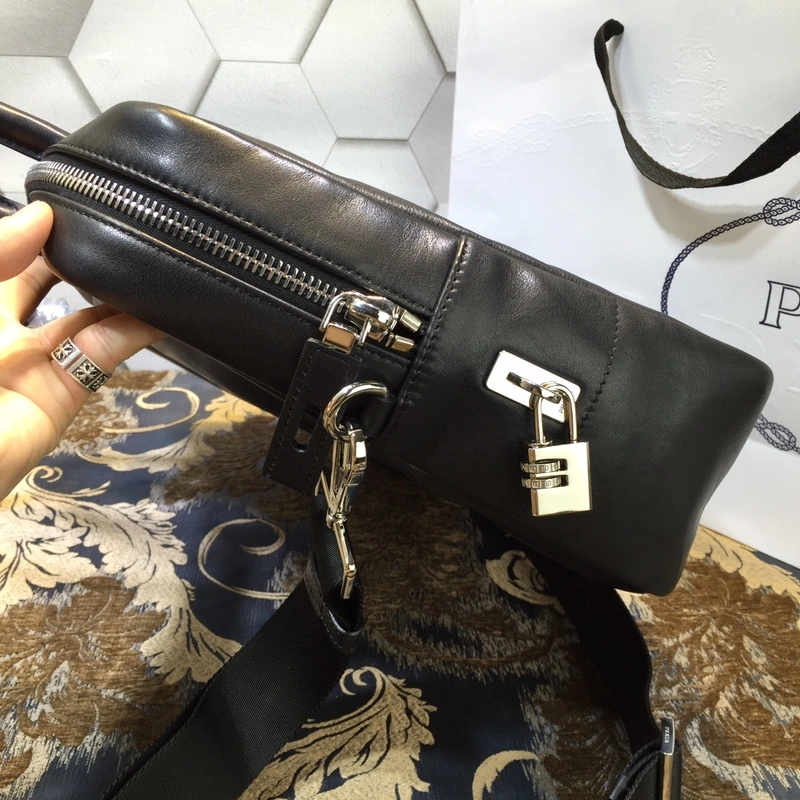 Pra*a briefcase 4099f-0127
