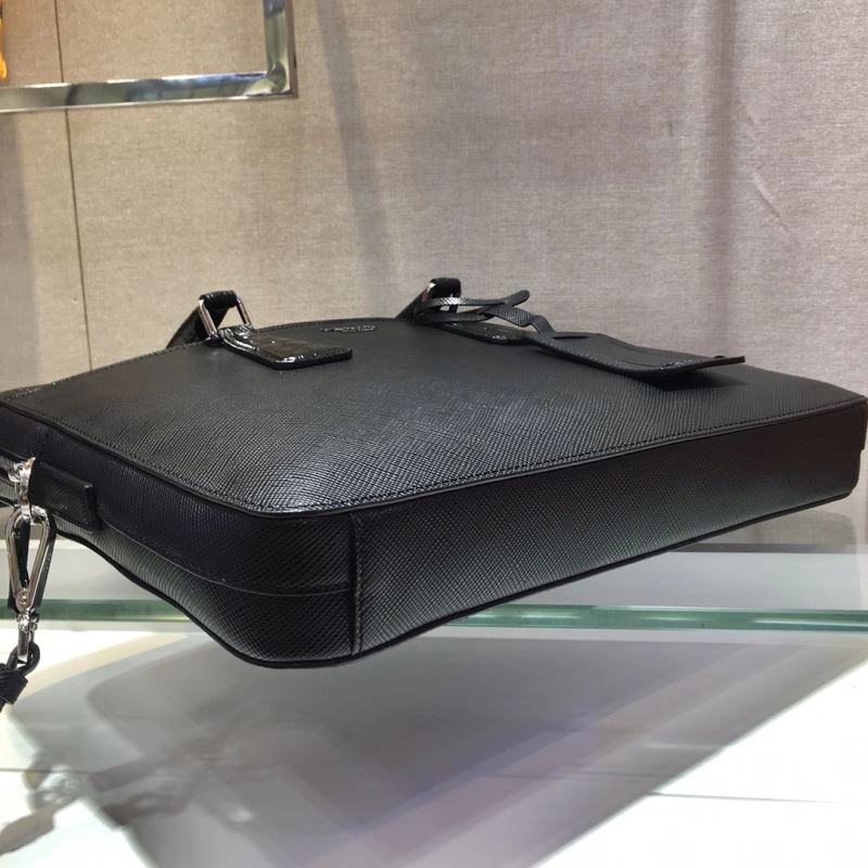 Pra*a briefcase 4099g-0045