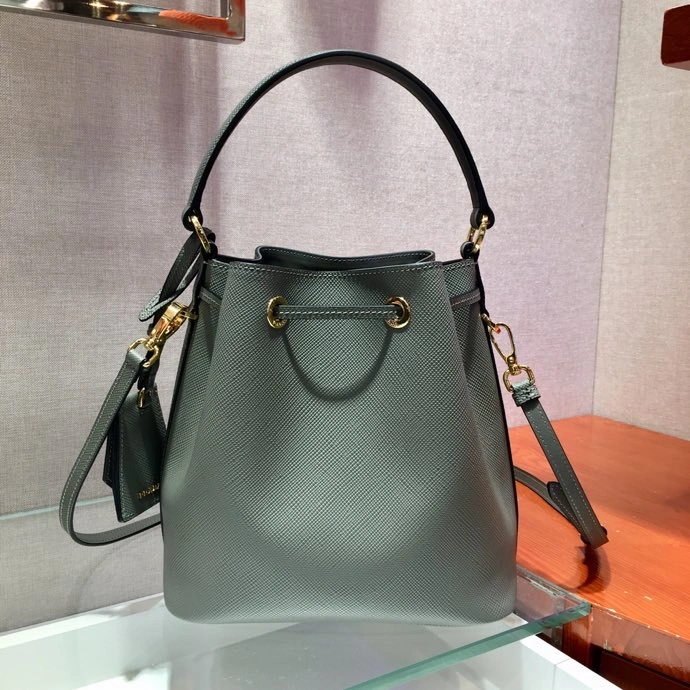 Pra*a bucket bags 4099g-0066