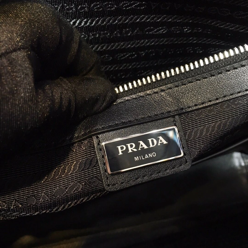 Pra*a briefcase 4099h-0263