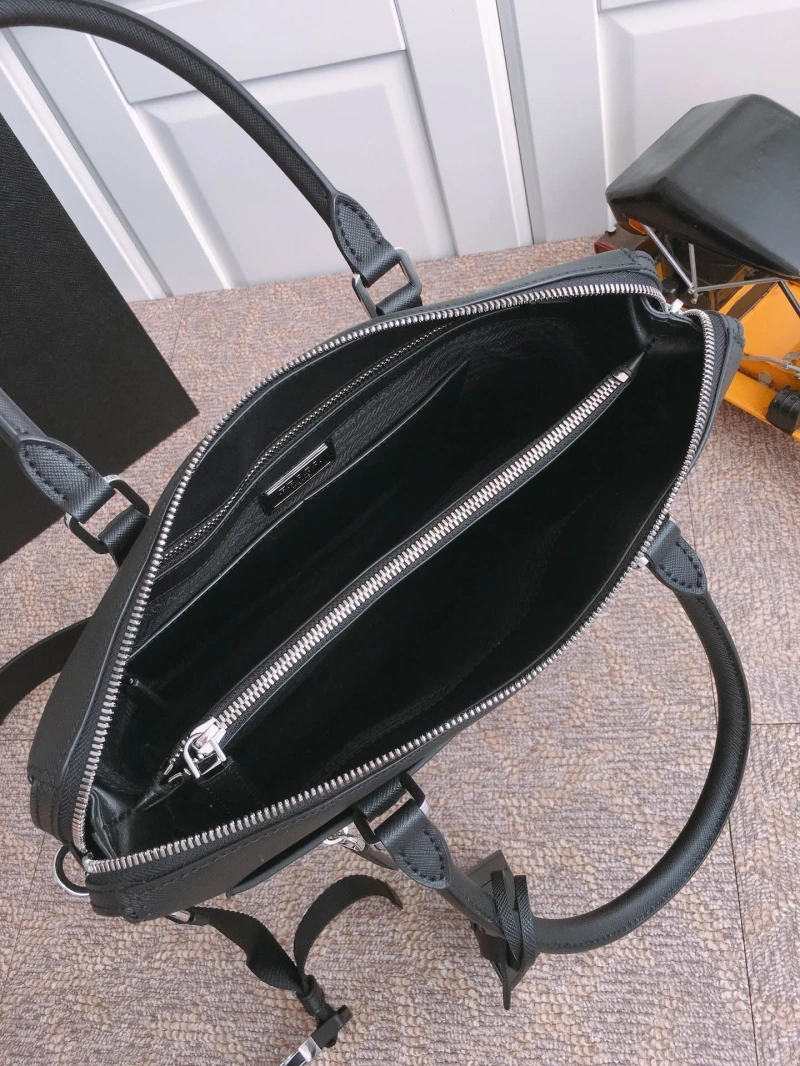 Pra*a briefcase 4099h-0264