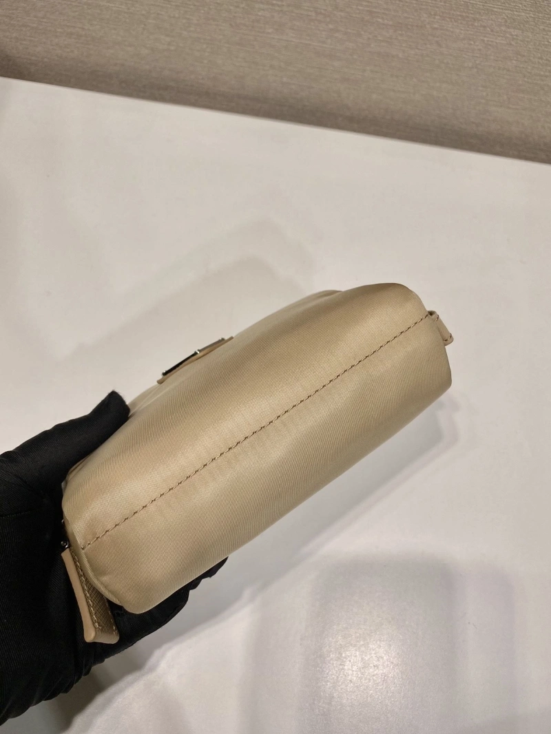 Pra*a clutch bags 4099h-0286