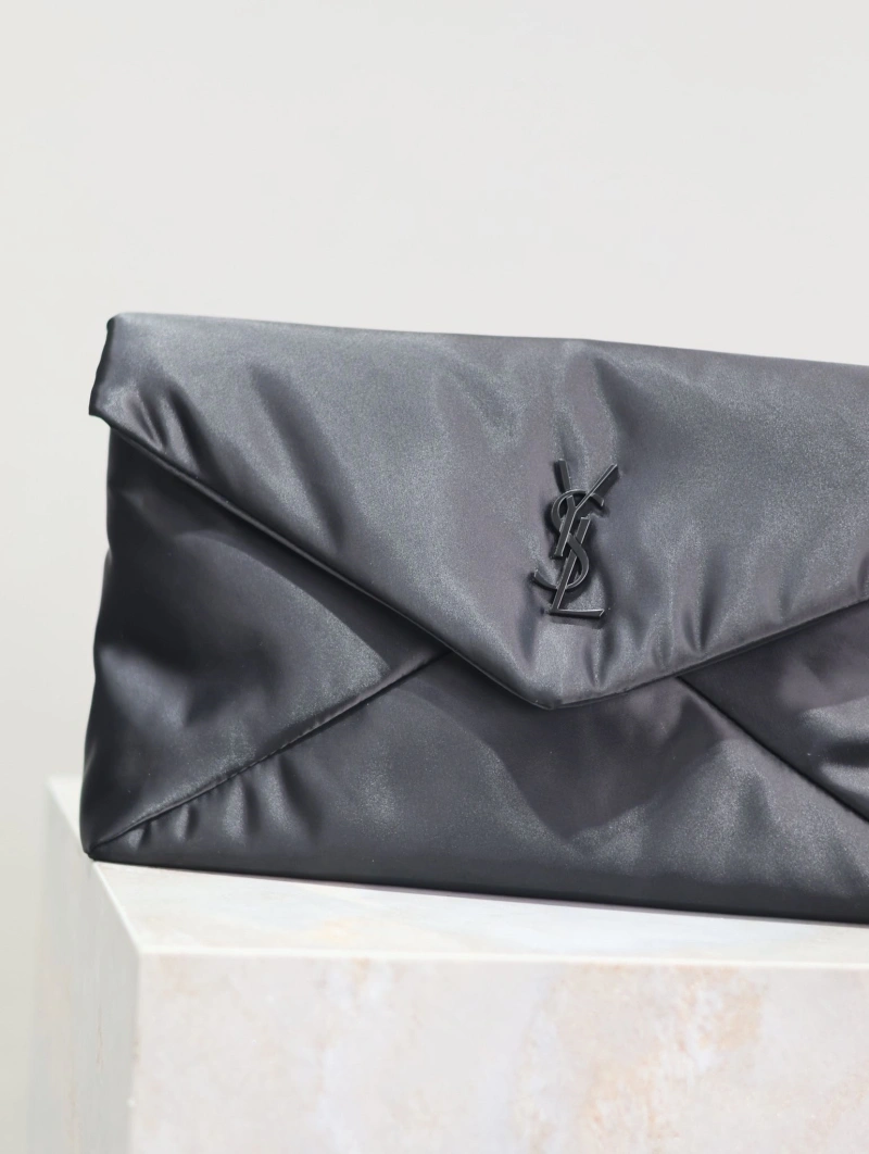 Y51 clutch bags 4113a-0066